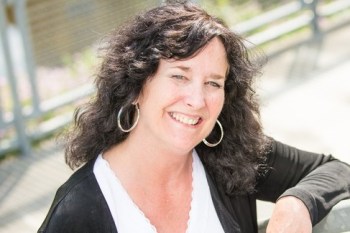 Amanda Hughes author