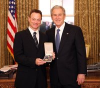 Gary Sinise - author